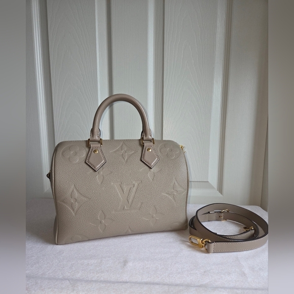Louis Vuitton Monogram Empreinte Speedy Bandouliere 25 – Turtledove - Picture 3 of 12